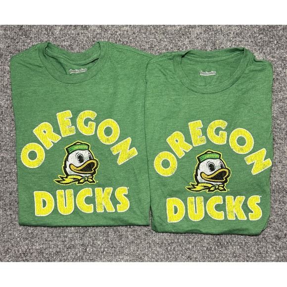 University Of Oregon Ducks T-Shirt Captivating Men's Green Size Small Lot Of 2 - Picture 1 of 4